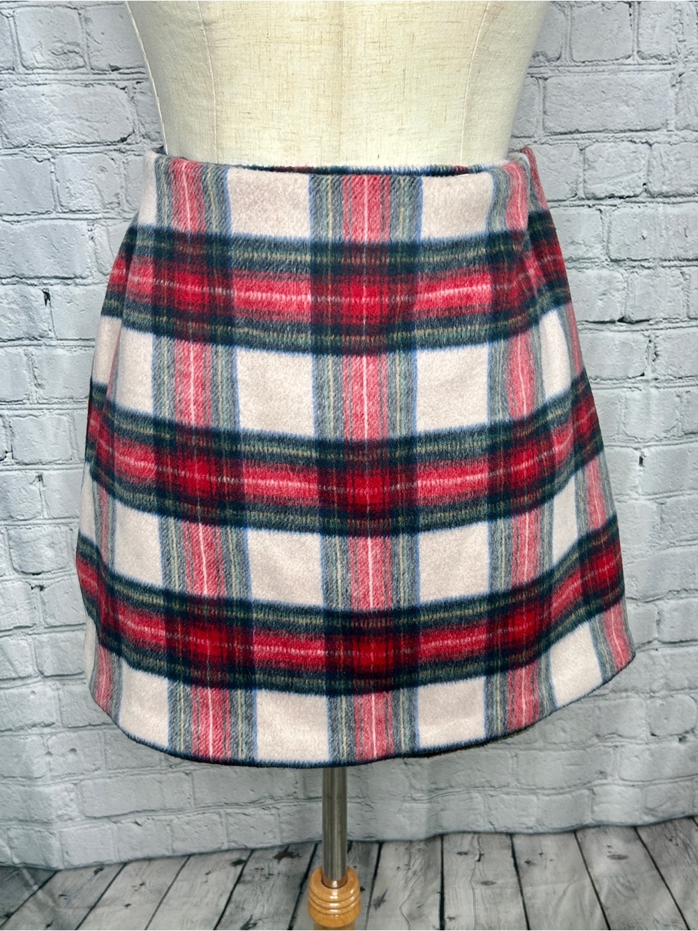 Abercrombie & Fitch Red and Cream Plaid Mini Skirt
